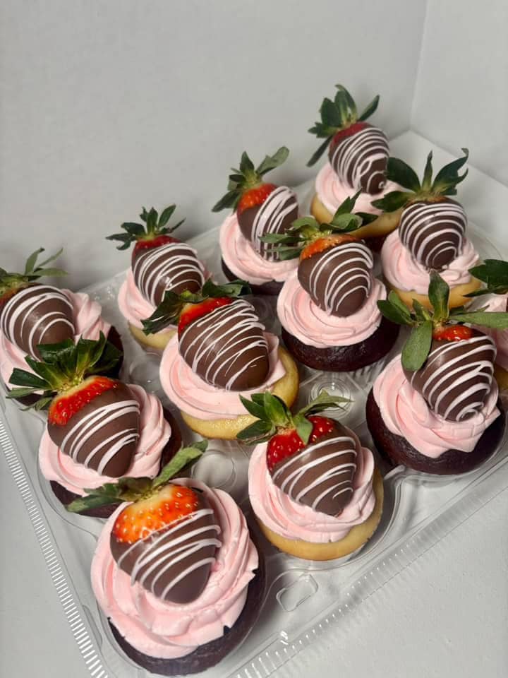 CHOCOLATE COVERED STRAWBERRIES